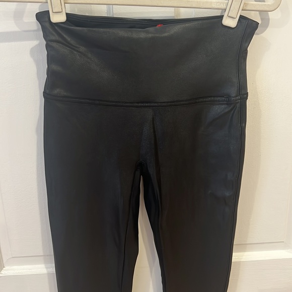 Spanx Faux Leather Leggings - Picture 3 of 3